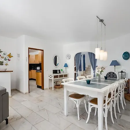Casa Carob Lagoa (Algarve)