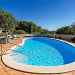 Casa Carob