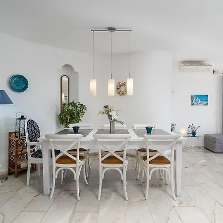 וילה Casa Carob